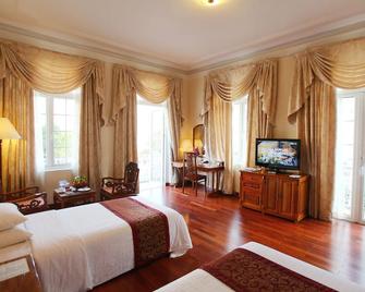 Hotel Continental Saigon - Ho Chi Minh City - Bedroom