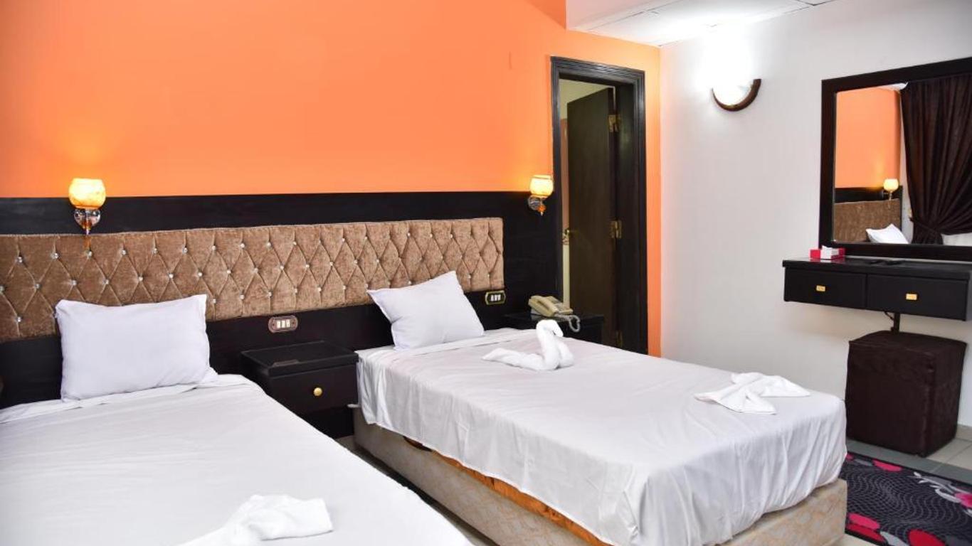 Royal Pyramids Hotel