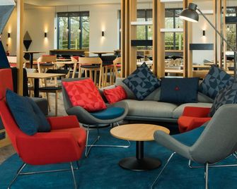 Holiday Inn Express Birmingham Airport NEC by IHG - Birmingham - Lounge