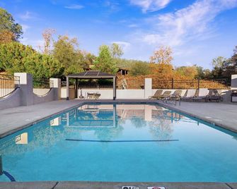 Country Inn Sonora - Jamestown - Pool