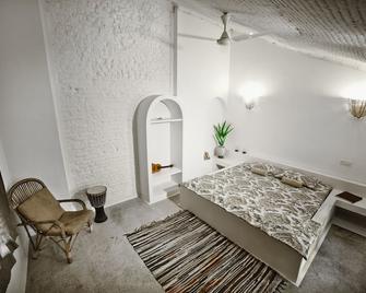 Inda Hotel - Varkala - Bedroom
