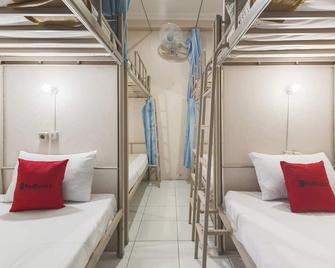 RedDoorz Hostel @ Pondok Backpacker Malang - Malang - Habitación