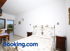 Agriturismo Posta Pastorella - Vieste - Bedroom