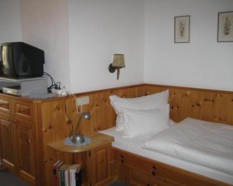 Pension Danler - Telfes - Bedroom