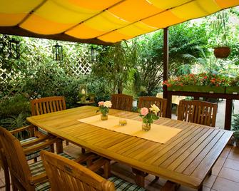 Hotel Azenberg - Stuttgart - Patio