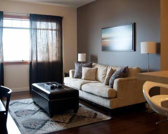 Beyond Bliss Suites & Spa - Powell River - Huiskamer