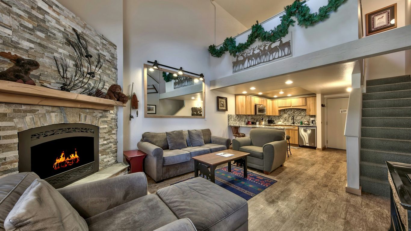 Lakeland Village By Heavenly