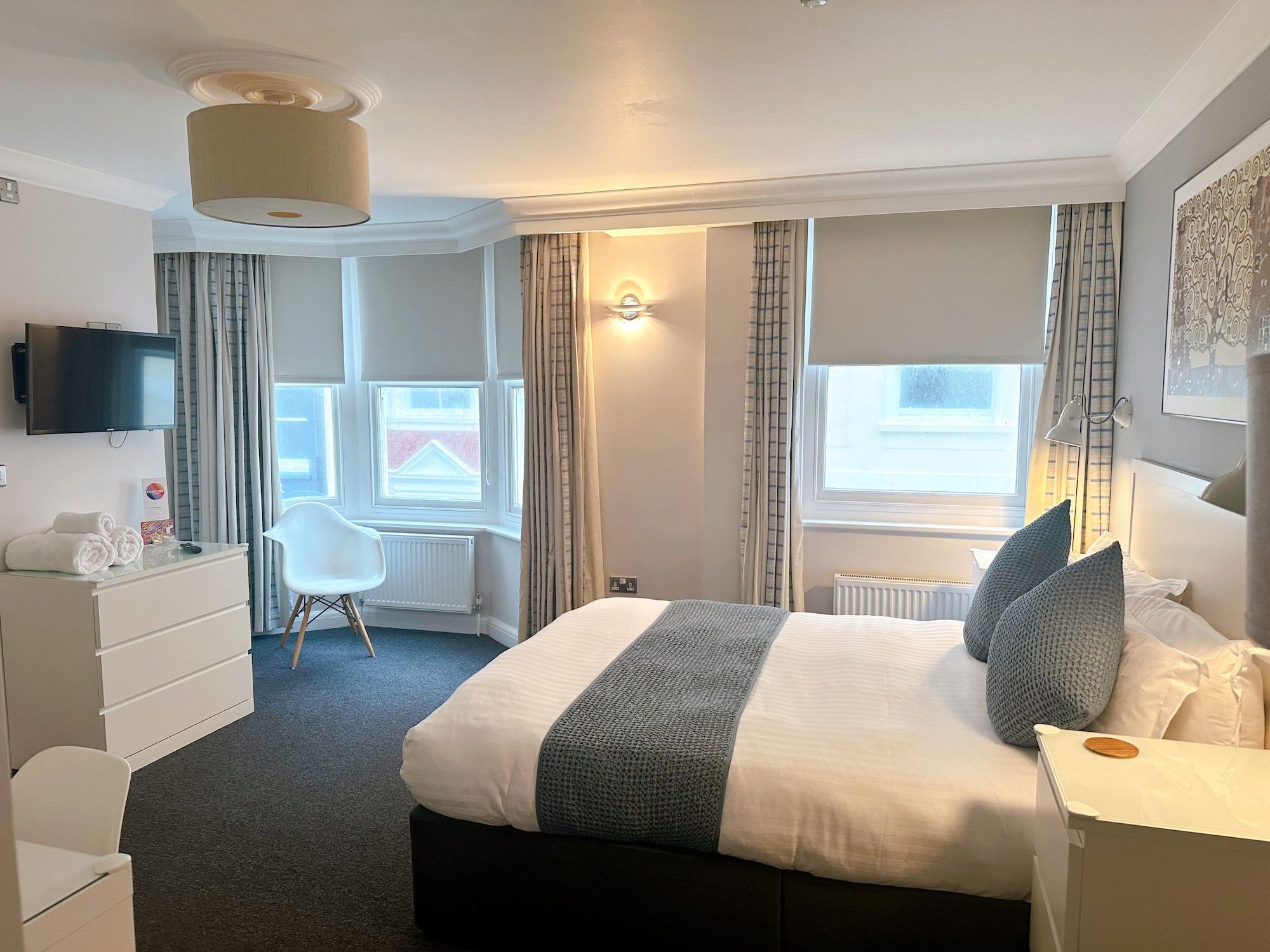 Legends Hotel - Brighton