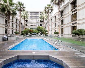 Holiday Inn Express Iquique By IHG - Iquique - Pool