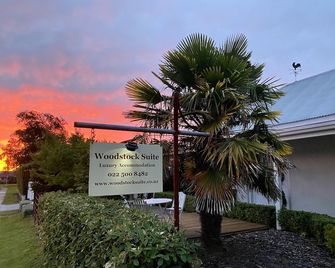 Woodstock Suite - Nelson - Outdoor view