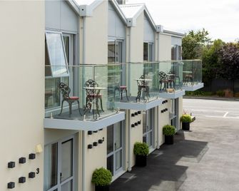V Motel - Christchurch - Building