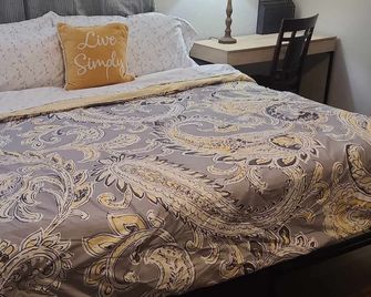 Experience Modern Comfort in Liberty Tx! - Liberty - Bedroom