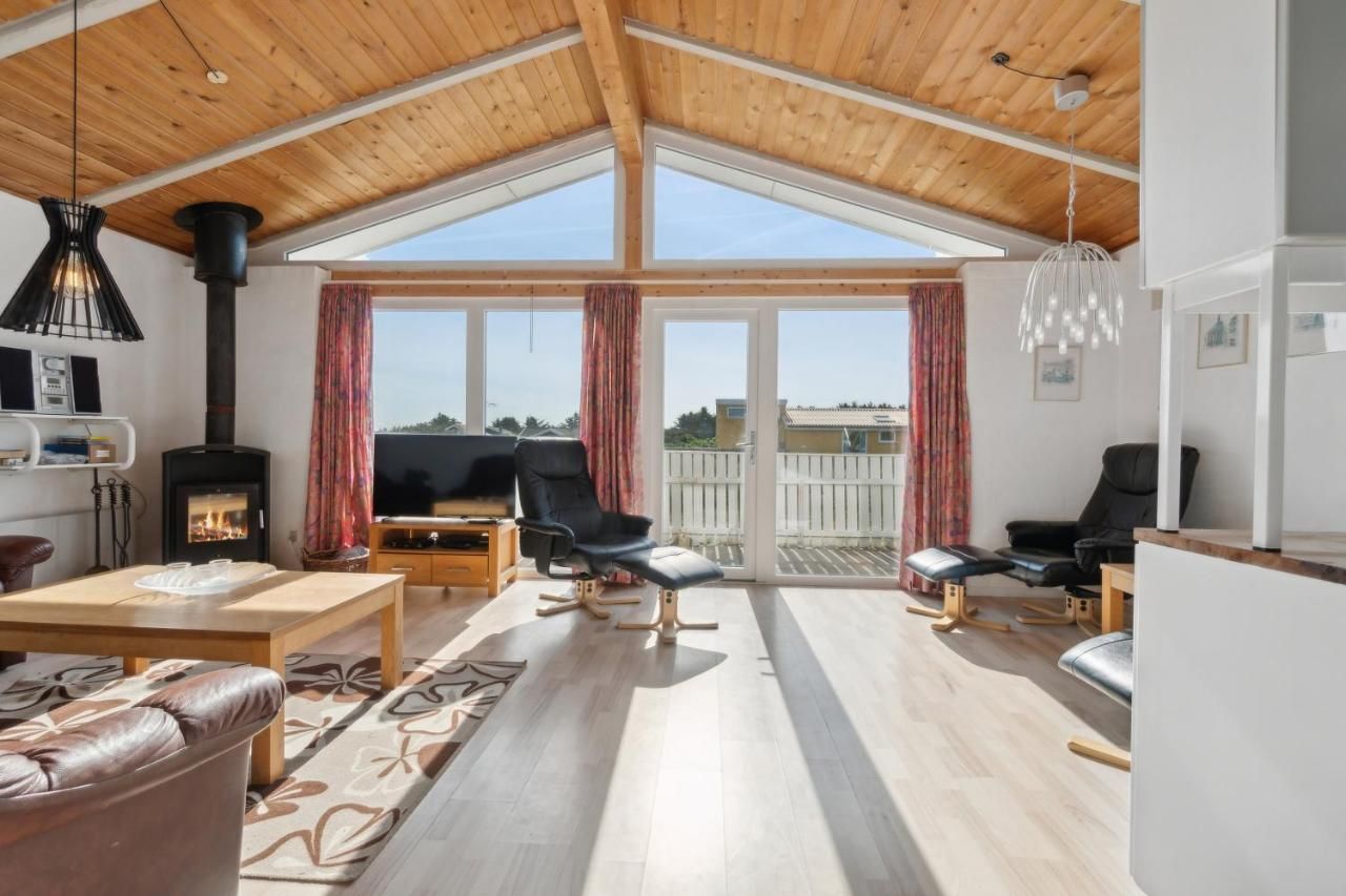 Pool House Close To The Coast – Agger