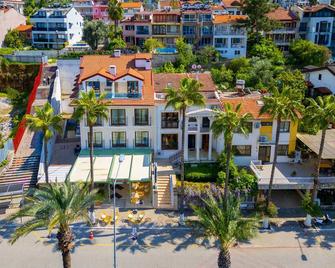 Cennet Life Otel - Fethiye - Edificio