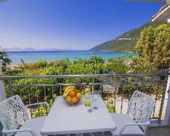 Nefeli - Vasiliki - Balcony