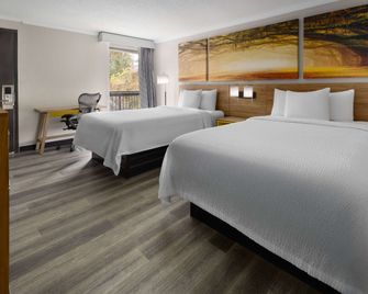 Days Inn by Wyndham Hinesville Near Fort Stewart - Hinesville - Makuuhuone