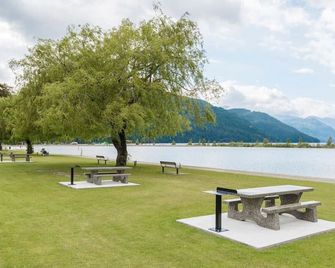 Wanderlust Studio Suite With Private Pat - Harrison Hot Springs - Patio