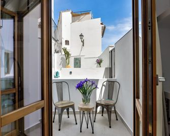 Habitación con Acceso Fácil, en Hotel Solo Adultos con Piscina Comunitaria - Altea - Balcony