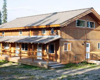 Red Cariboo Apartments - Anahim Lake - Edificio