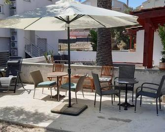 Apartments Smoky - Novaglia - Patio