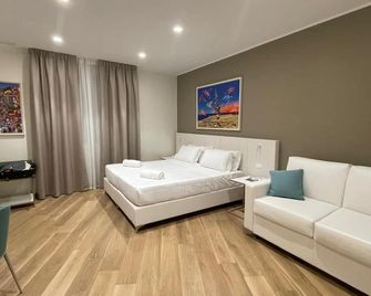 B&B Maqueda - Room & Suite - Palermo - Habitación