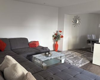 Ferienwohnung Melanie 300 Meter zur Therme - Bad Ems - Wohnzimmer