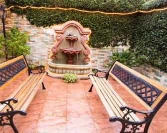 Comfort Hostel - Guatemala-Stadt - Innenhof