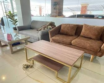 كايوتشانترا مانشون - شيانج ماي - غرفة معيشة