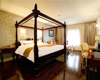 Talbot Hotel - Belmullet - Bedroom
