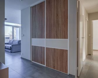 Appartement vue Cher sud Tours parking - Saint-Avertin - Hallway
