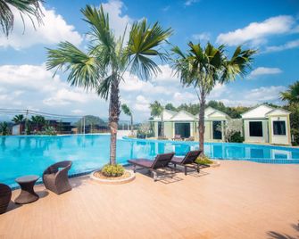 Saichol Grand View - Khura Buri - Piscina