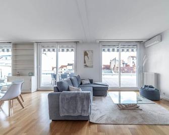 Le Pasteur - Grand appartement lumineux - Centre-ville - Vichy - Soggiorno