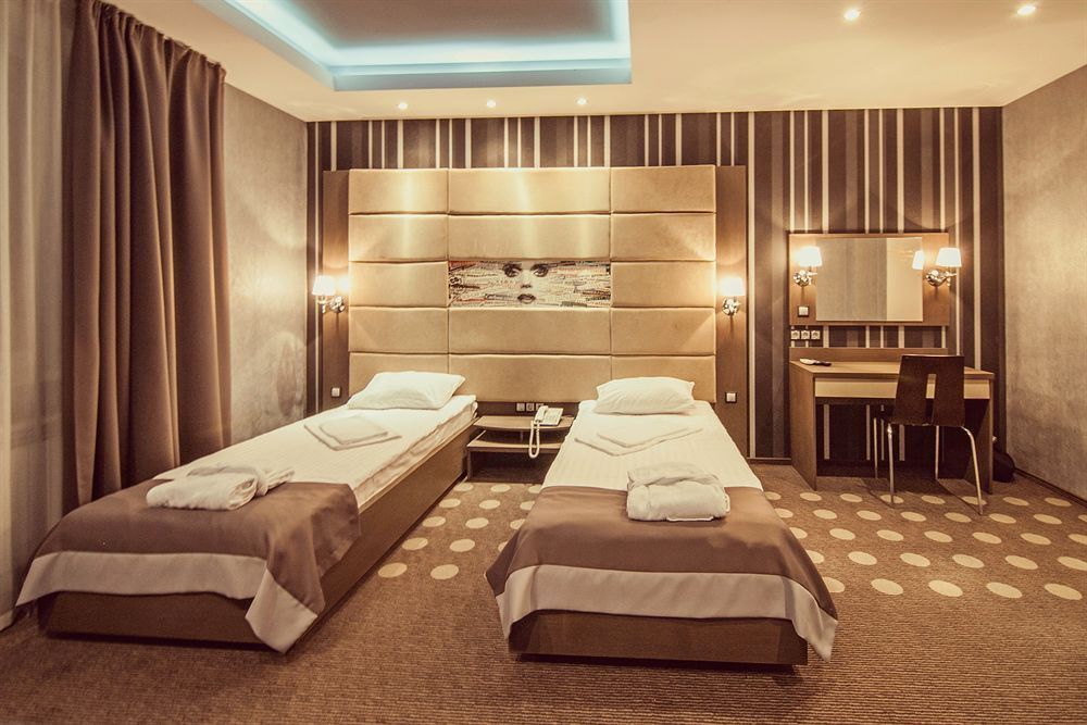 Ambassador Plaza - קייב