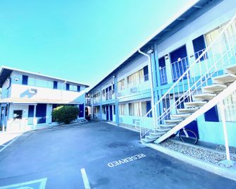 Valley Motel - Concord - Gebouw