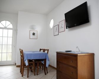 Residence Antico Crotto - Porlezza - Sală de mese
