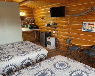 Bush Pilot Cabin-Modern Comfort in the Last Frontier (For families or casual travelers) - Tok - Habitación