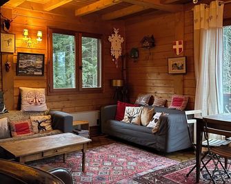 Great mountain chalet - Le Biot - Salon