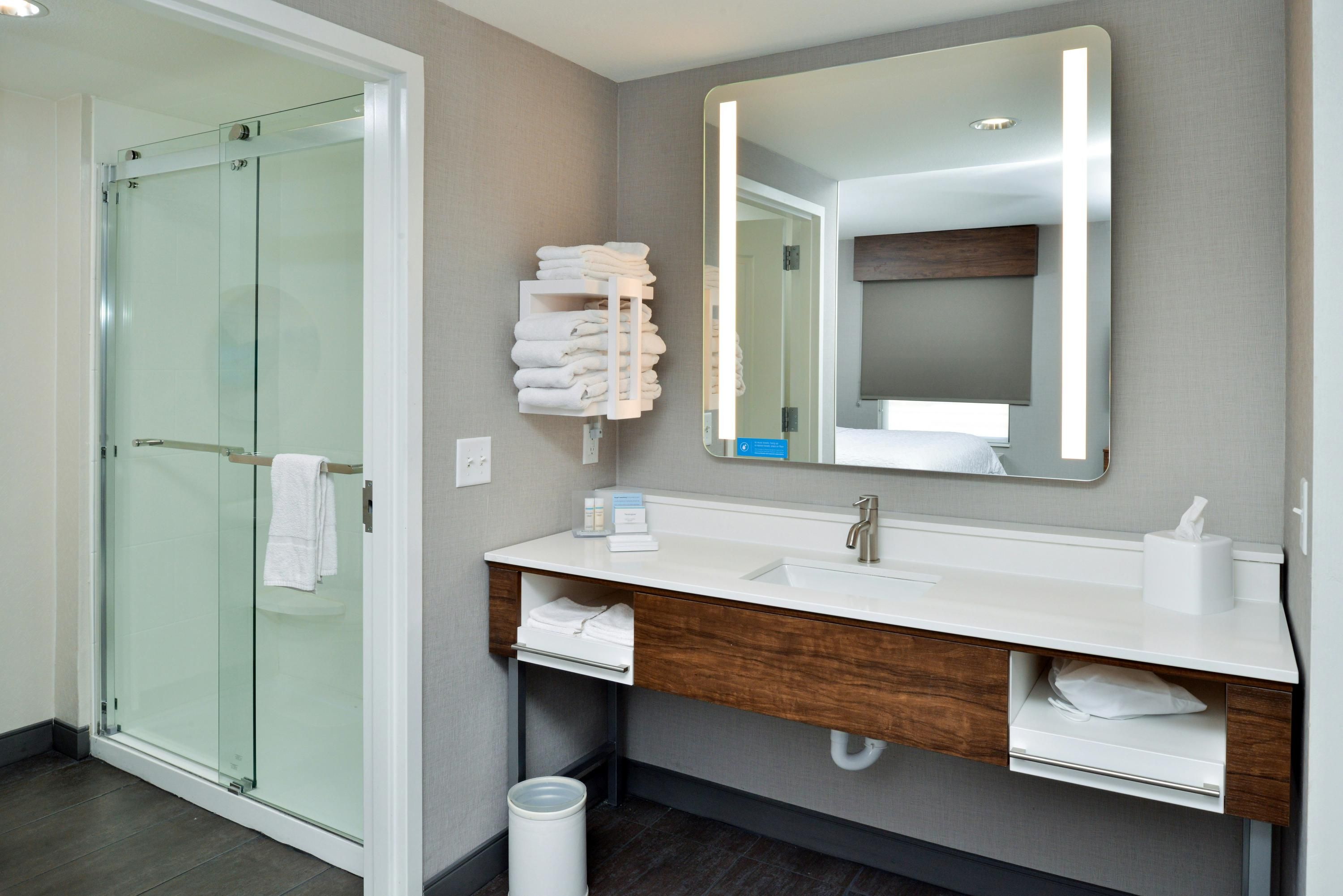 Hampton Inn & Suites Las Vegas Airport thumbnail 3