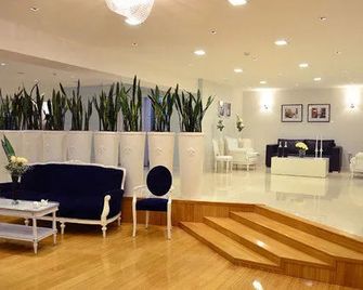 Le Parc Hotel & Suite - Villa María - Lobby