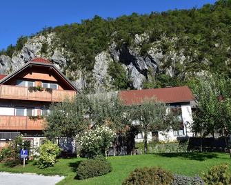 Rooms Ravnik - Bled - Edificio