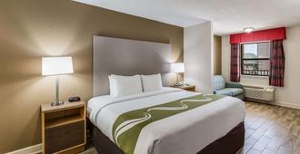 Quality Inn & Suites - Hot Springs - Schlafzimmer
