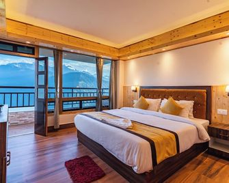 The Golden Retreat Hotel - Pelling - Спальня