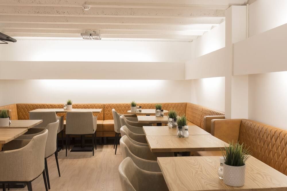 هوتل ماركتزيشت