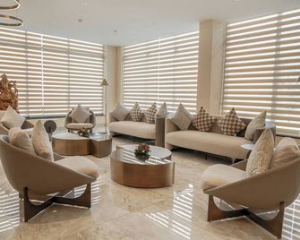 Vsc Porto Marina - Neyyāttinkara - Lounge