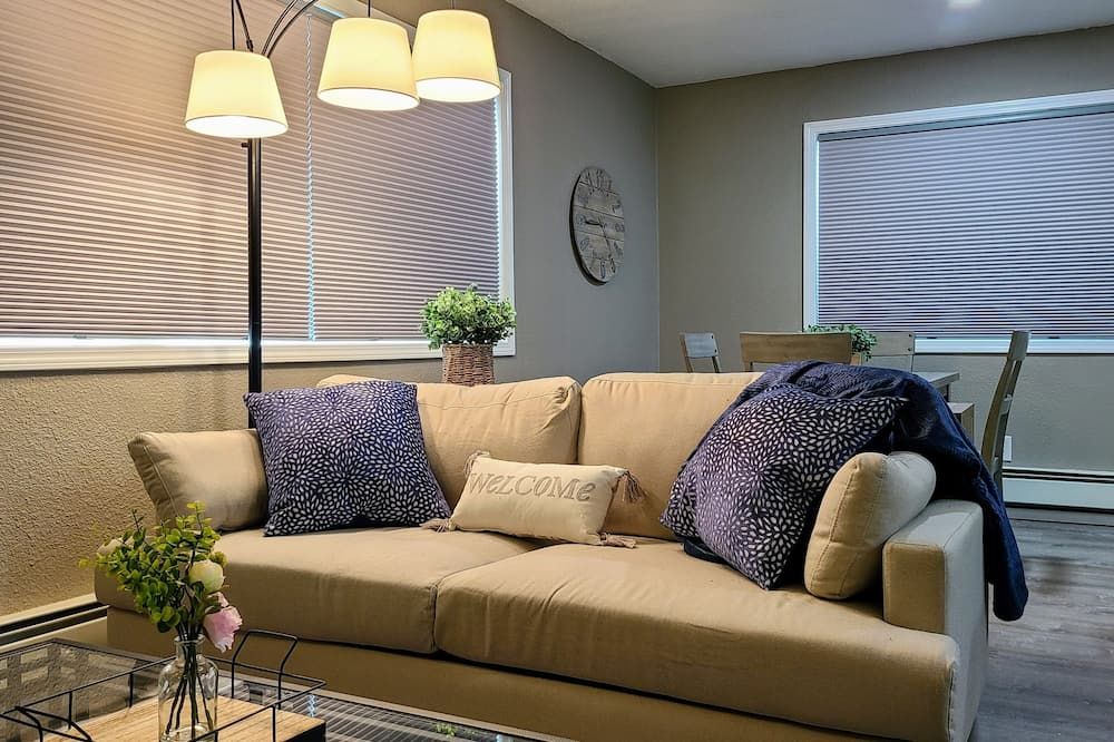 Dazzling Apartment - Awesome Location - Anchorage - Stue