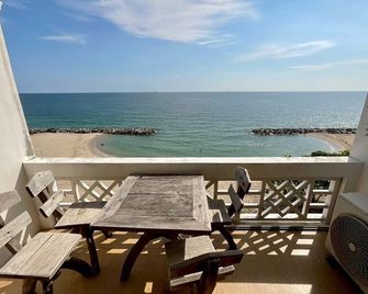 Banchaitalay Room - Rayong - Balkong