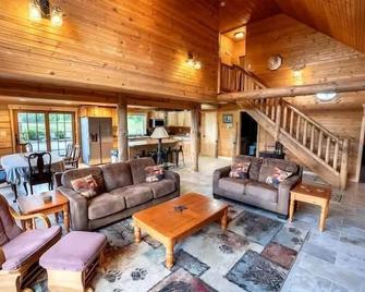 Keystone Lodge - Private Log Home - Mora - Sala de estar