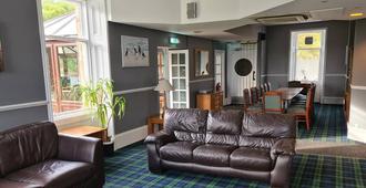 Black Isle Holiday Apartments - Fortrose - Lounge