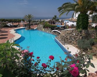 Nerja Villas-Capistrano - Nerja - Pool