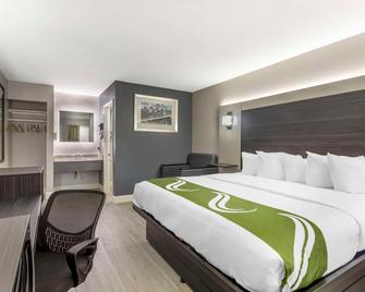 Quality Inn Gainesville near University - Gainesville - Bedroom